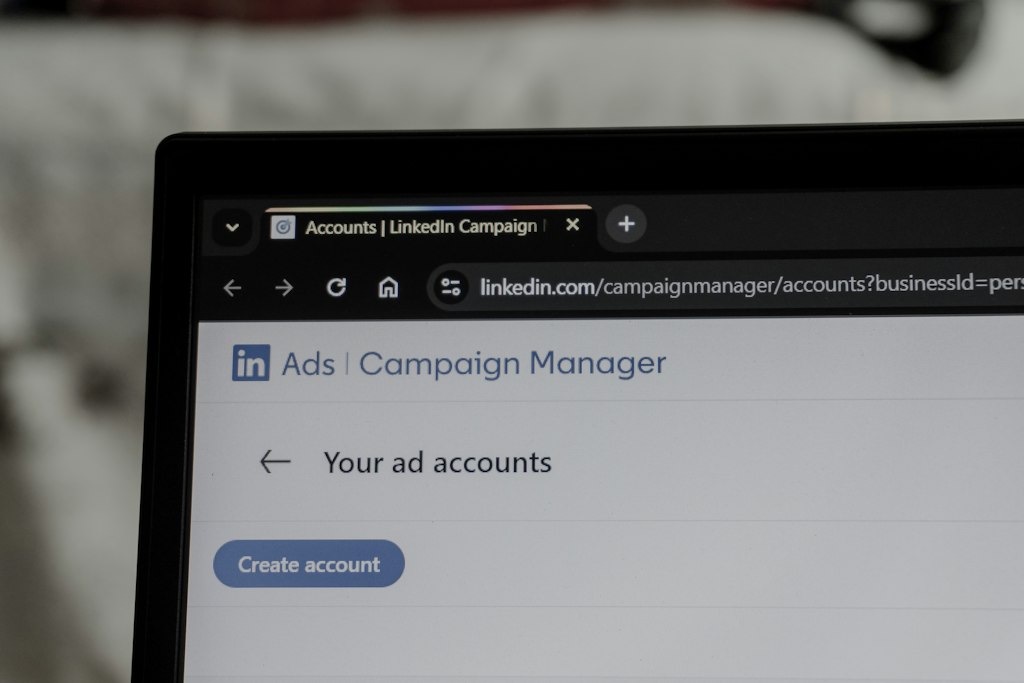Google déploie mondialement les publicités IA Search alors que sa croissance publicitaire ralentit